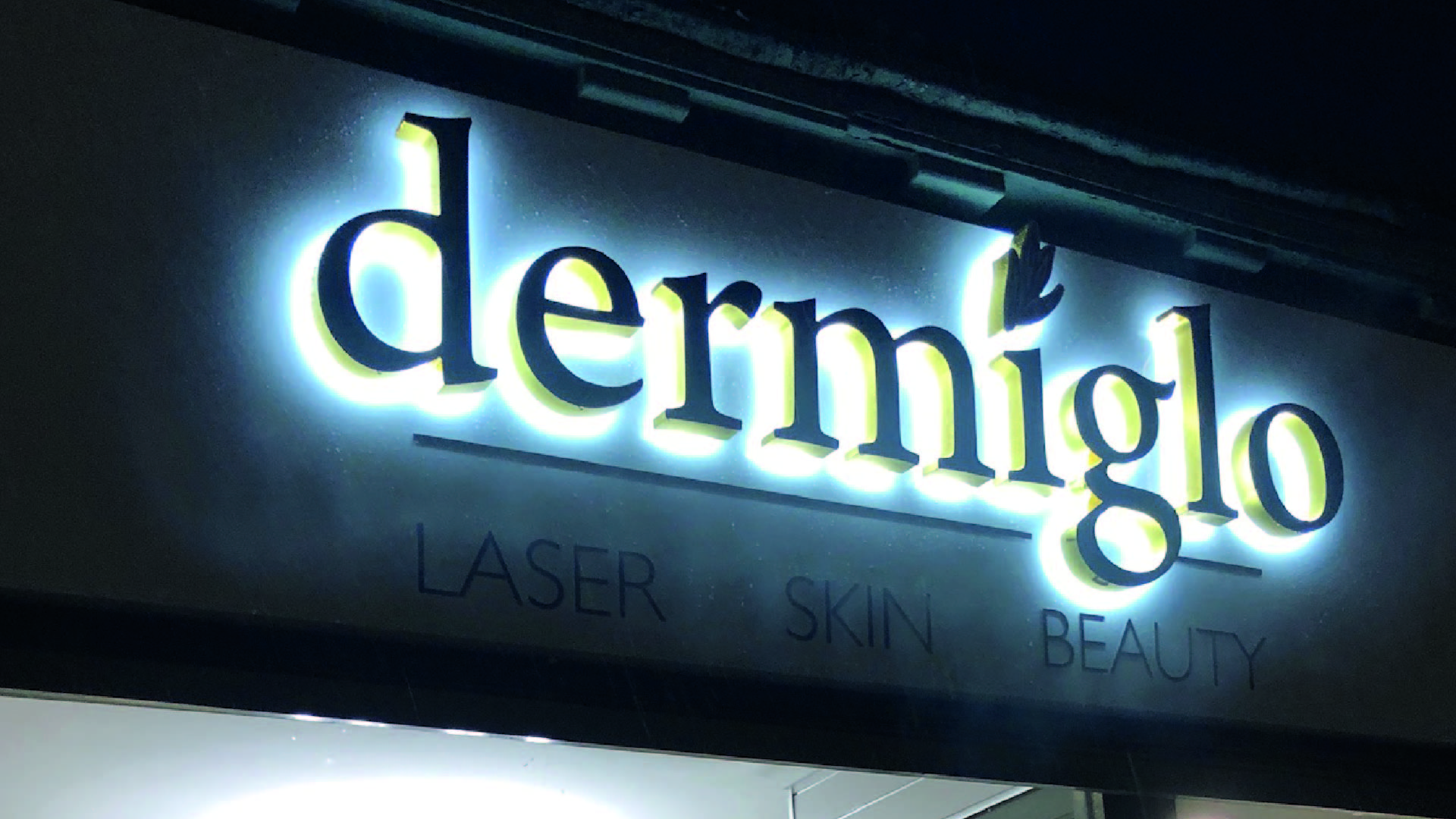 Shop Front Signs Edinburgh